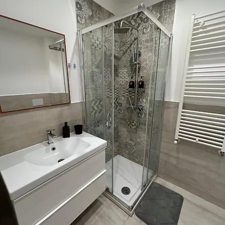 Modern Trilo Apartment Bari