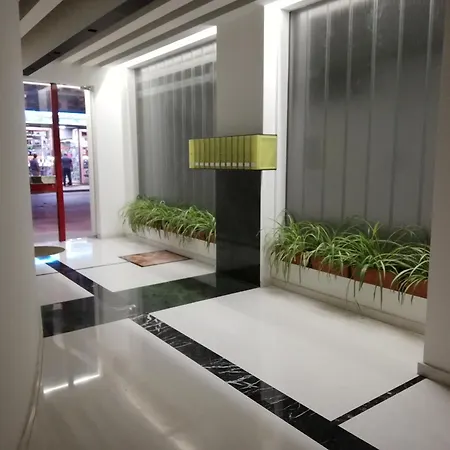 Modern Trilo * Bari